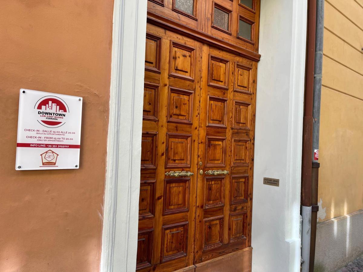 Downtown - Camere In Centro Ferrara Exterior photo
