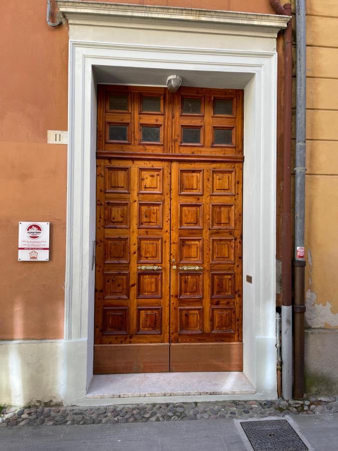 Downtown - Camere In Centro Ferrara Exterior photo
